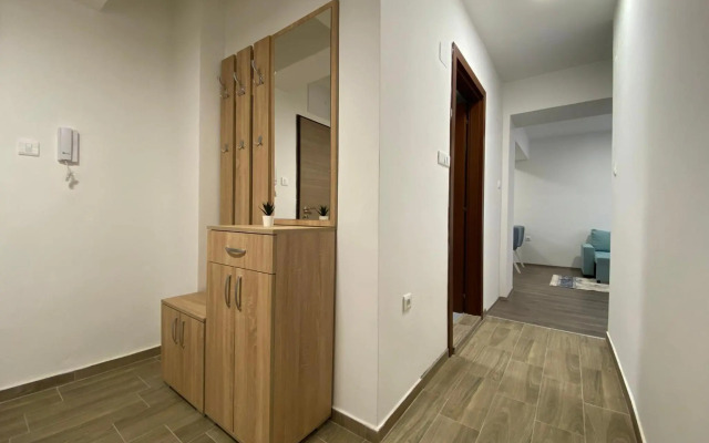 Simonovski’s Apartment 2