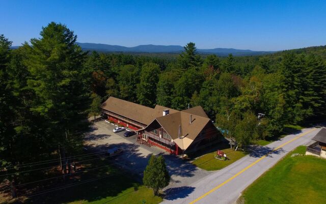 The Upper Pass Lodge at Magic Mountain