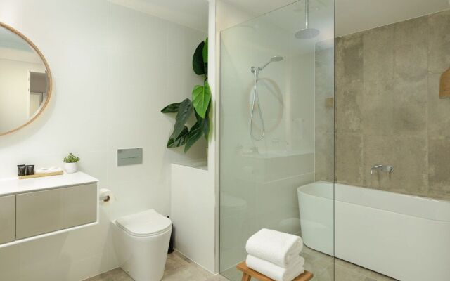 Astina Suites Forster