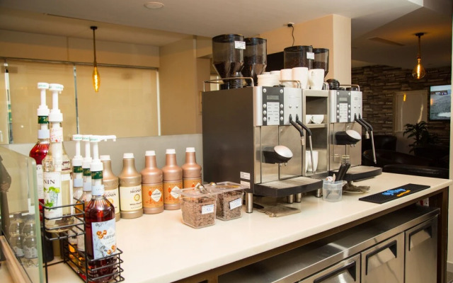 Oasis Rise Hotel Apartments