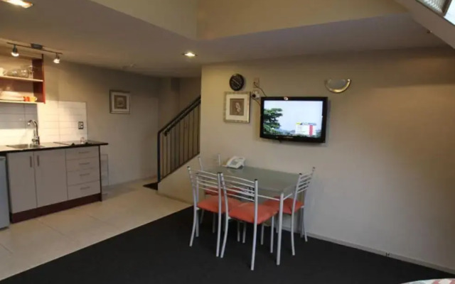 Athena Apartment