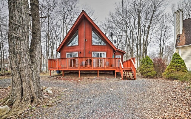 Golf, Ski + Fish: Cabin w/ Deck in Tobyhanna!