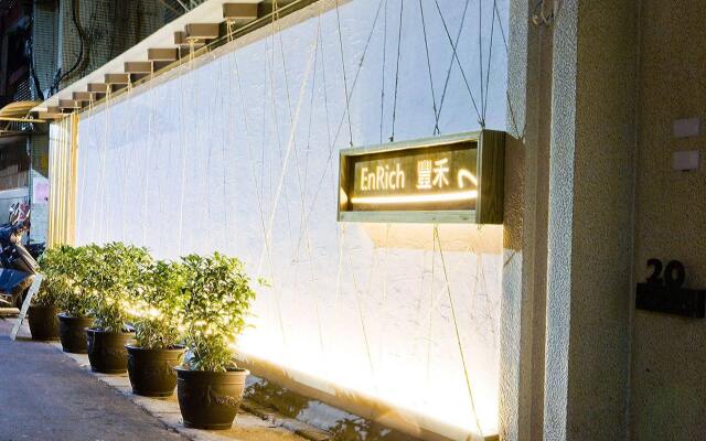 Enrich House