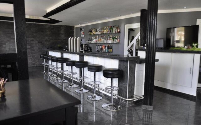 Hotel Rühen, 24 Stunden Check in, kostenfreie Parkplätze