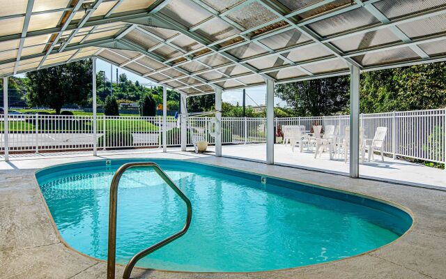 Quality Inn & Suites I-81 Exit 7