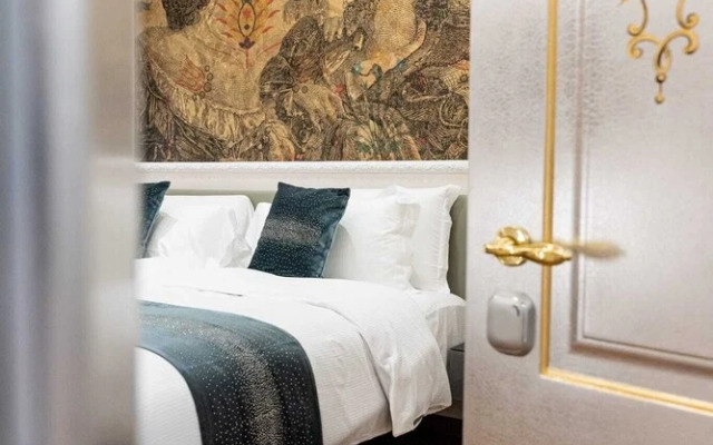 Queen Catlleya Suite
