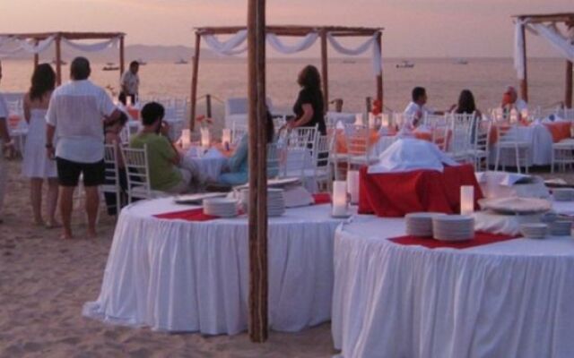 Buena Vista Oceanfront & Hot Springs Resort