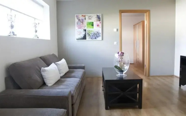 Fannagil Apartments