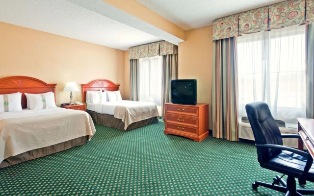 Holiday Inn Hotel & Suites Hattiesburg-University