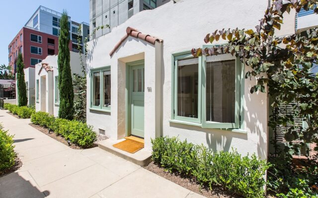 Quaint Little Italy Suites by Sonder