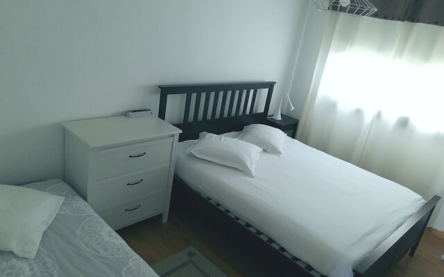 Modern Appart 75m2 - 2 rooms -parking