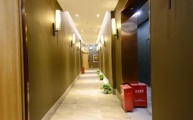 Shenzhen Port Apartment
