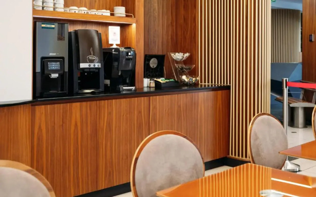 Kastro Hotel