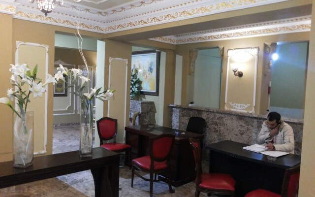 Kanzy Hotel
