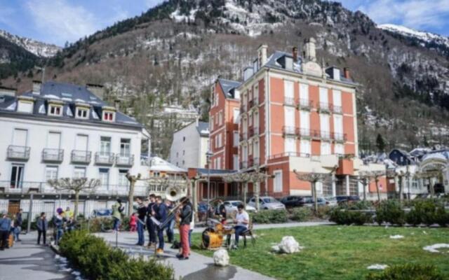 Appartement Cauterets, 4 pièces, 6 personnes - FR-1-401-183
