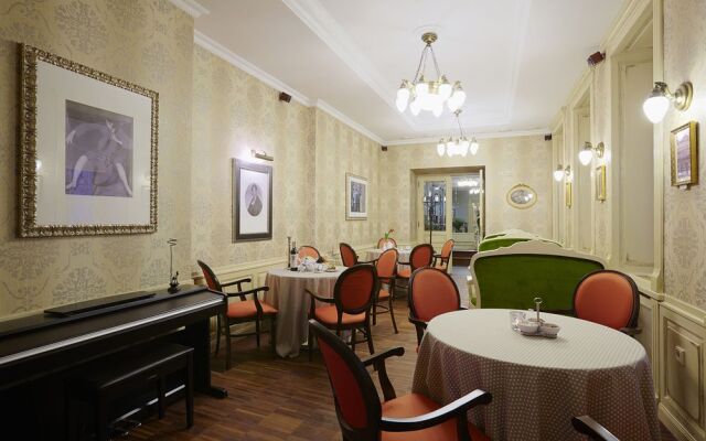 Vintage Boutique Hotel