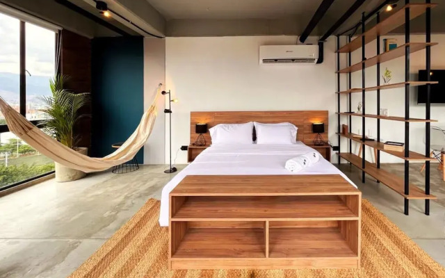 Trendy Loft With Balcony in Laureles