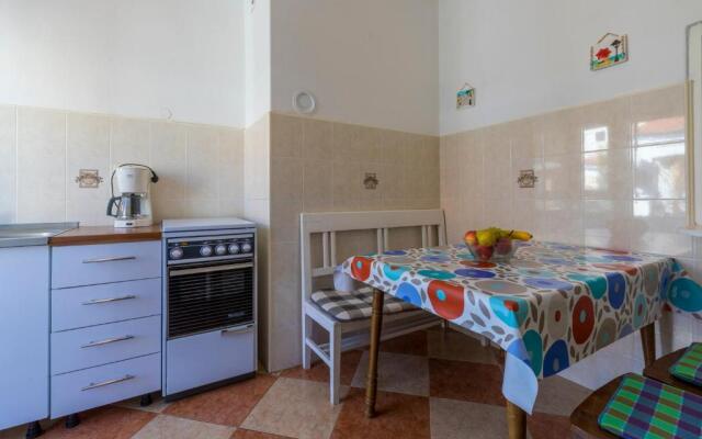 Apartment Katnić 1-2-3