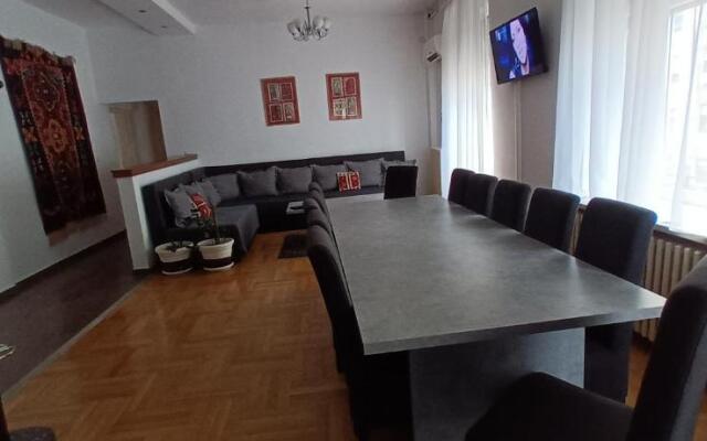 Authentic Belgrade Centre - Apartments Ethnica