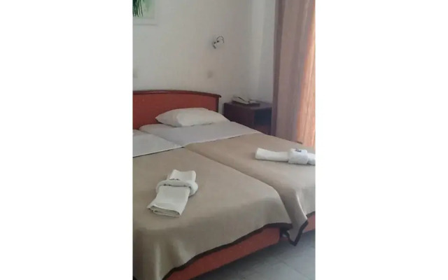 Hotel Alkmini