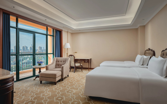 Hotel Indigo Shenzhen Overseas Chinese Town by IHG