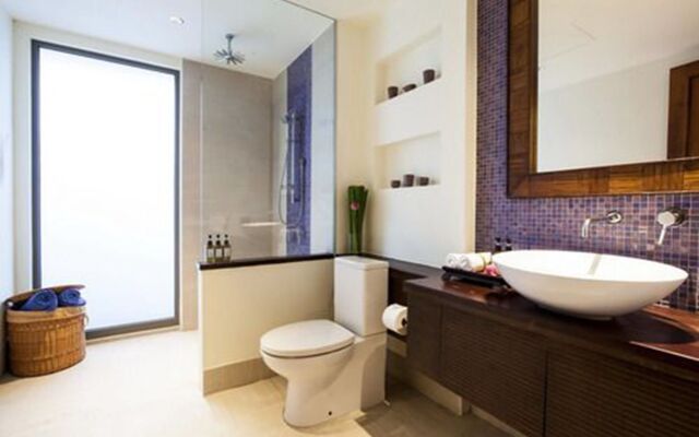 Baan  Leelawadee