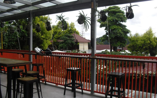 Sturgis Boutique Hotel Cipanas