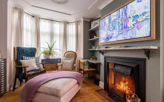 Beautiful 4-bed House in Monmouth
