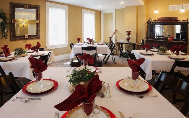 Homestead House B&B