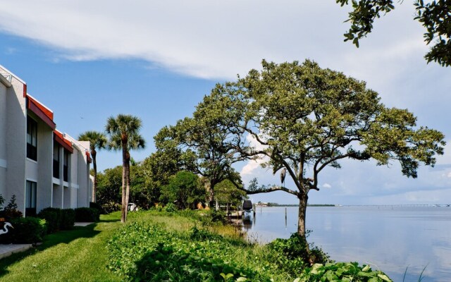 Runaway Bay Resort by BBG