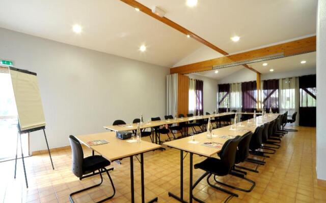 Enzo Trappes by Kyriad Direct