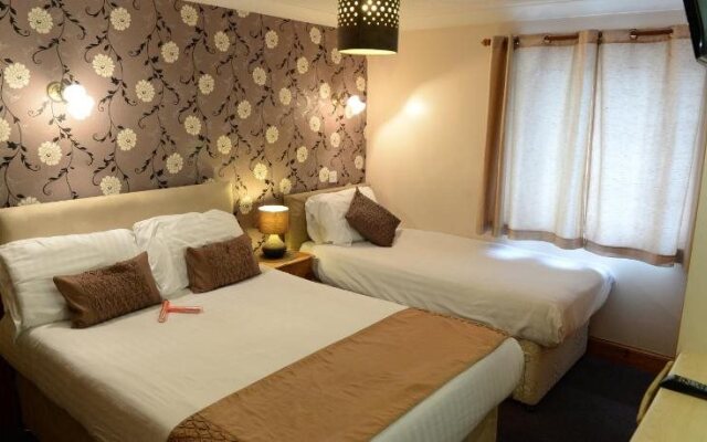 Hazeldene Hotel