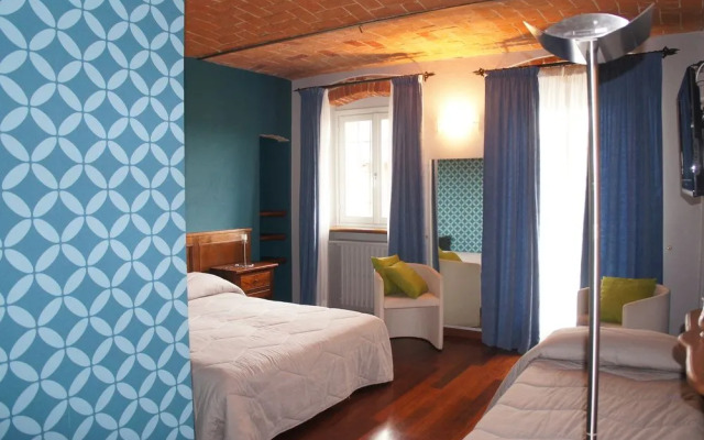 Red Wine - Guest House