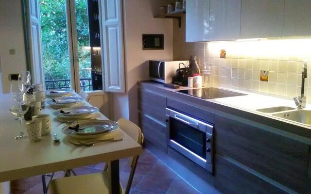 Charming Family Lodge With Private Garage