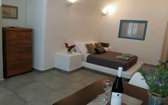 Notis Villa