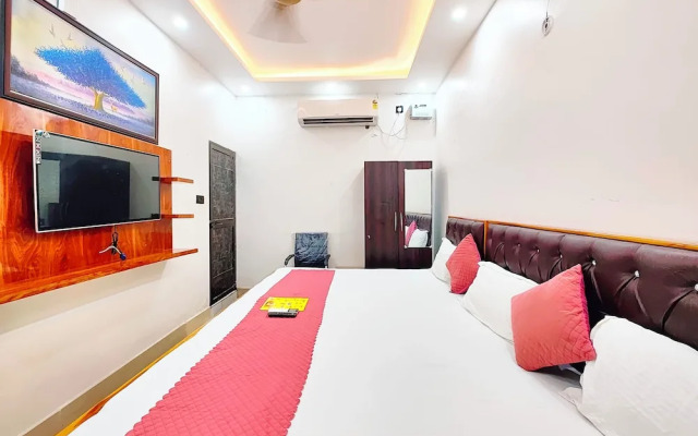 Hotel Mateshwari Palace Ayodhya