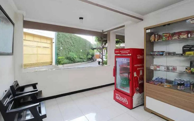 Hotel Lestari Near Lippo Plaza Mall Jember