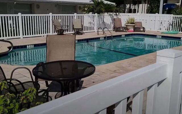 Dolphin Isle Resort