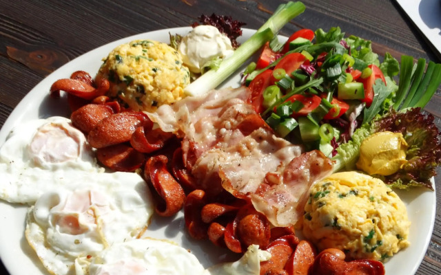 Keto Hotel