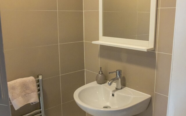 Silver Lining - Luxury Thirlestane Road