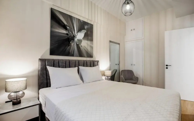 Acropolis Residence by A&A Residences