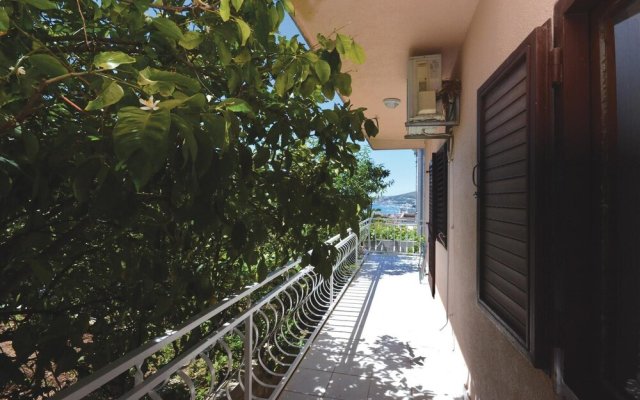 Stunning Home in Trogir With Wifi and 3 Bedrooms