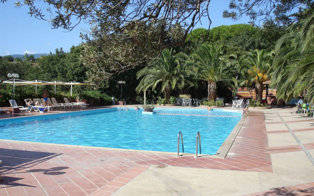 Hotel Villaggio Calaghena