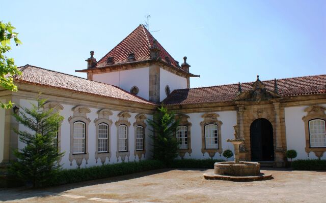 Casa das Torres de Oliveira