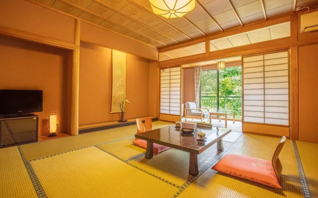 Shirasagi Yu Tawaraya