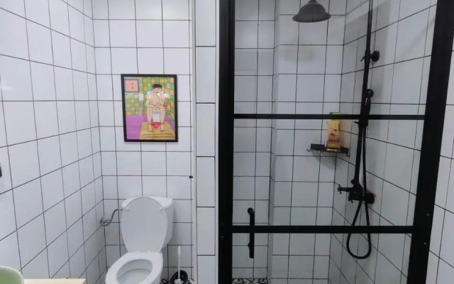LoL apartment