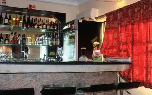 Cristabol Place Hotel
