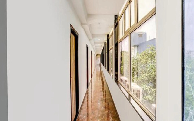 FabHotel Divine Residency