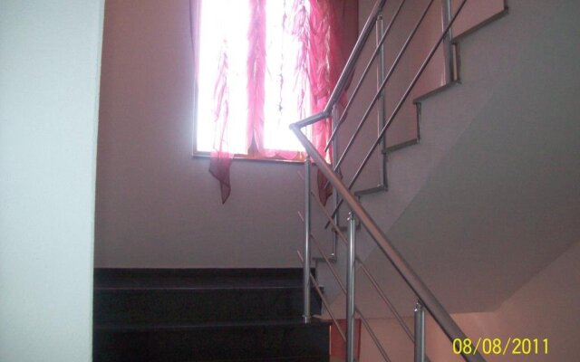 Guest House Dora