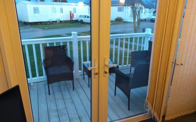 Lovely 3-bed Lodge in Towyn Near Rhyl